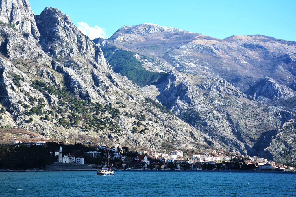Apartments Tre Sorelle Kotor Eksteriør billede
