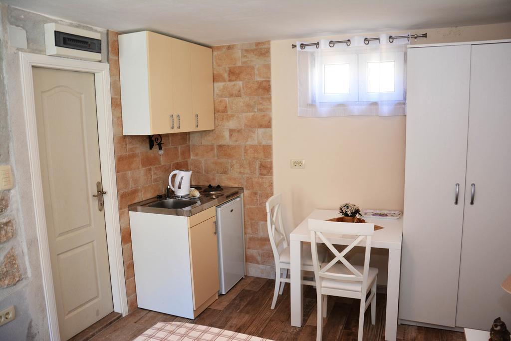 Apartments Tre Sorelle Kotor Eksteriør billede