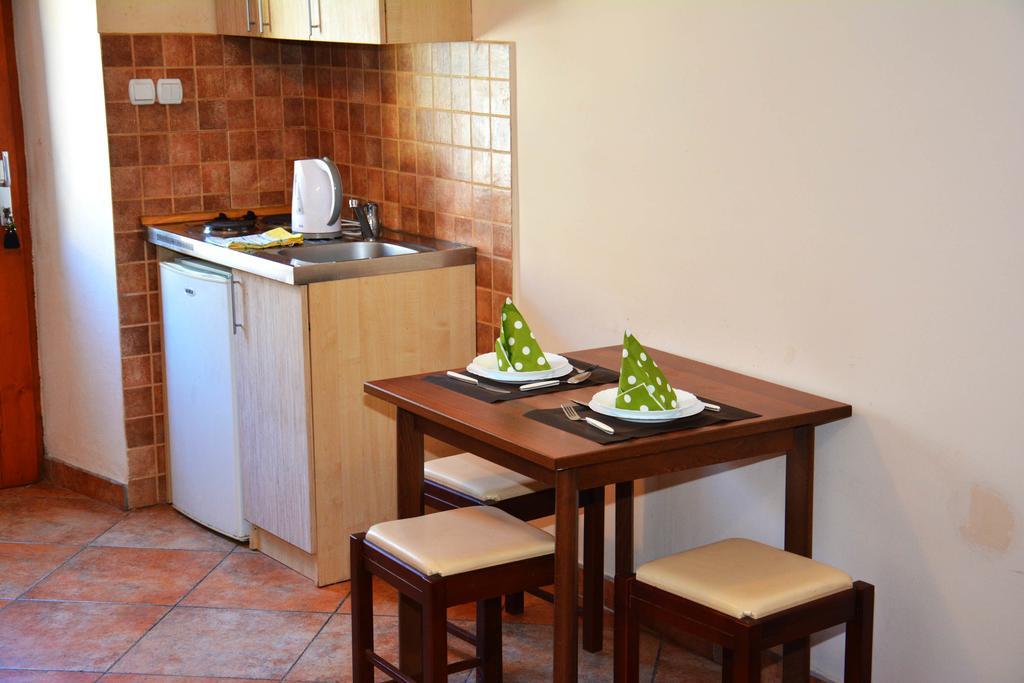 Apartments Tre Sorelle Kotor Eksteriør billede